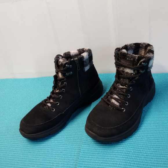 Skechers Black and White Plaid Ankle Booties - Picture 6 of 14